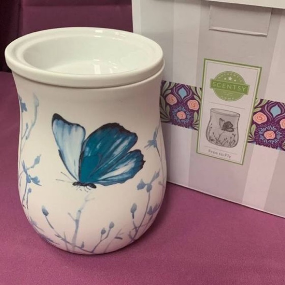 Scentsy Free to Fly Butterfly Wax Melt Warmer